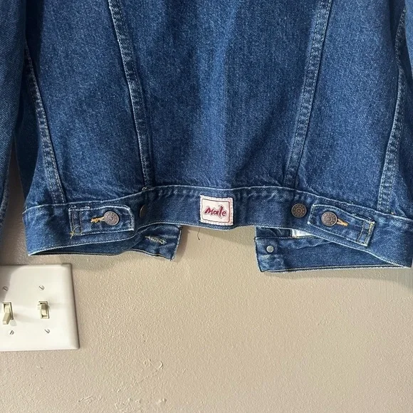 Male Vintage Denim Cotton Jacket w/ Muti Pockets for Storage and Button Closure. - Picture 7 of 7